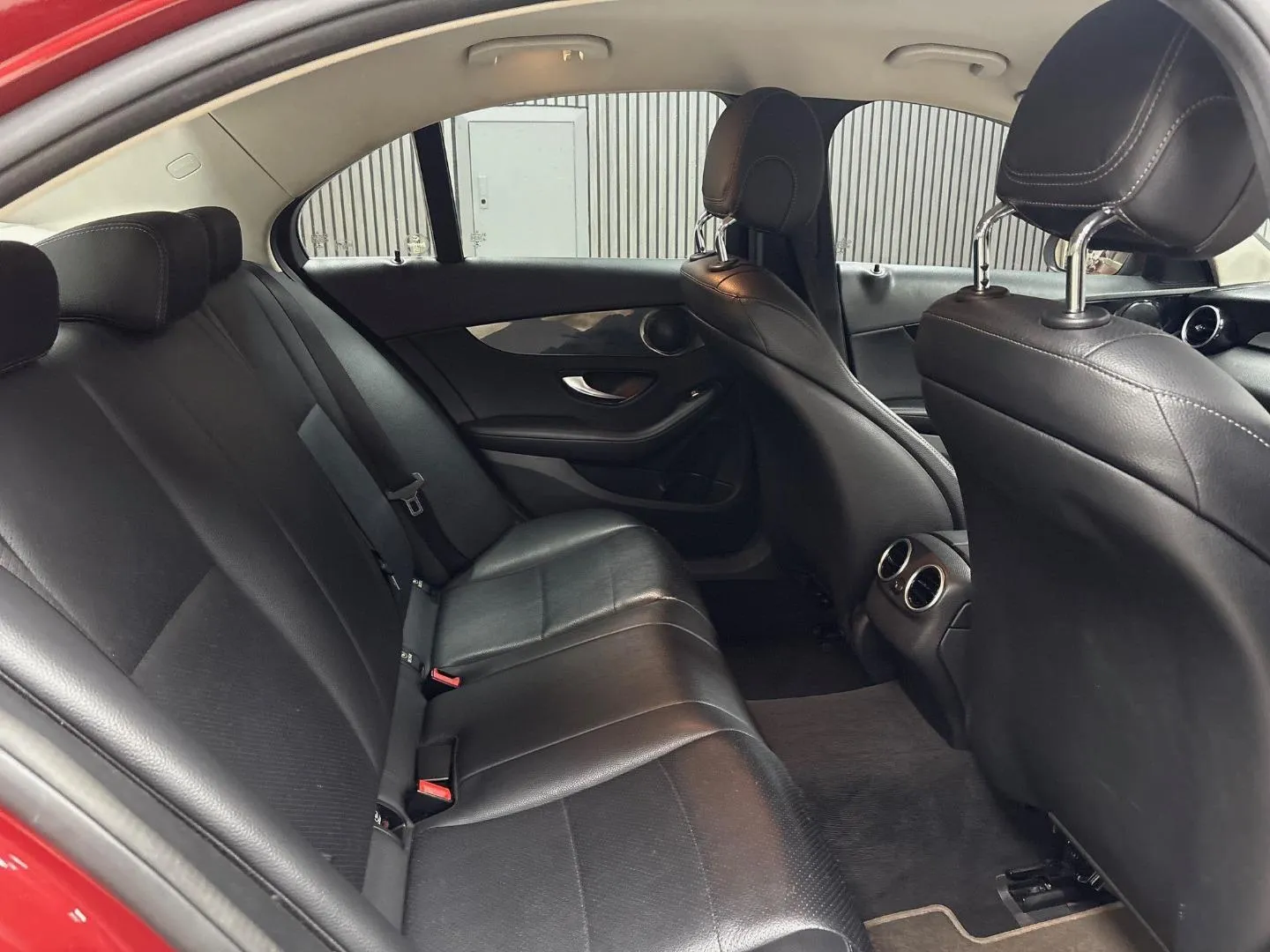 2018 Mercedes-Benz C-Class C200 Auto, photo 9 of 11