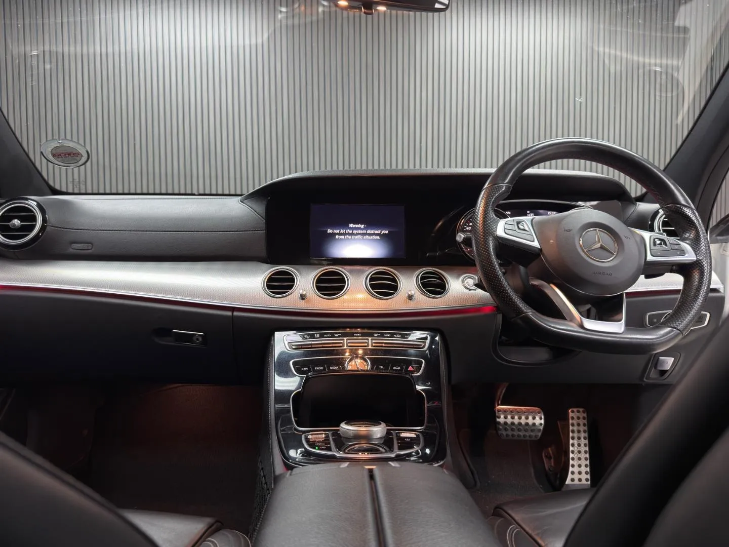2018 Mercedes-Benz E-Class E250 AMG Line, photo 12 of 13