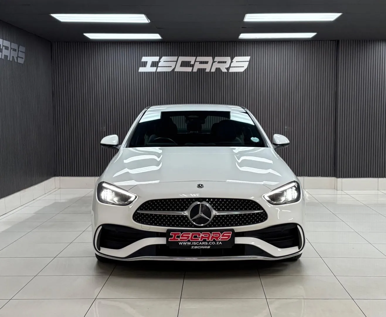 2022 Mercedes-Benz C-Class C200 AMG Line, photo 2 of 12