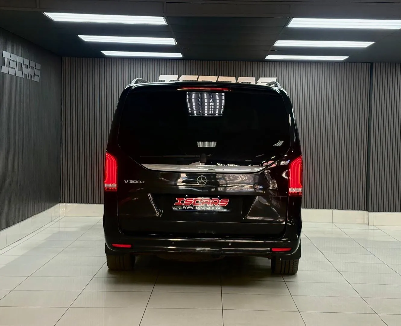 2023 Mercedes-Benz V-Class V300d Exclusive AMG Line, photo 5 of 10