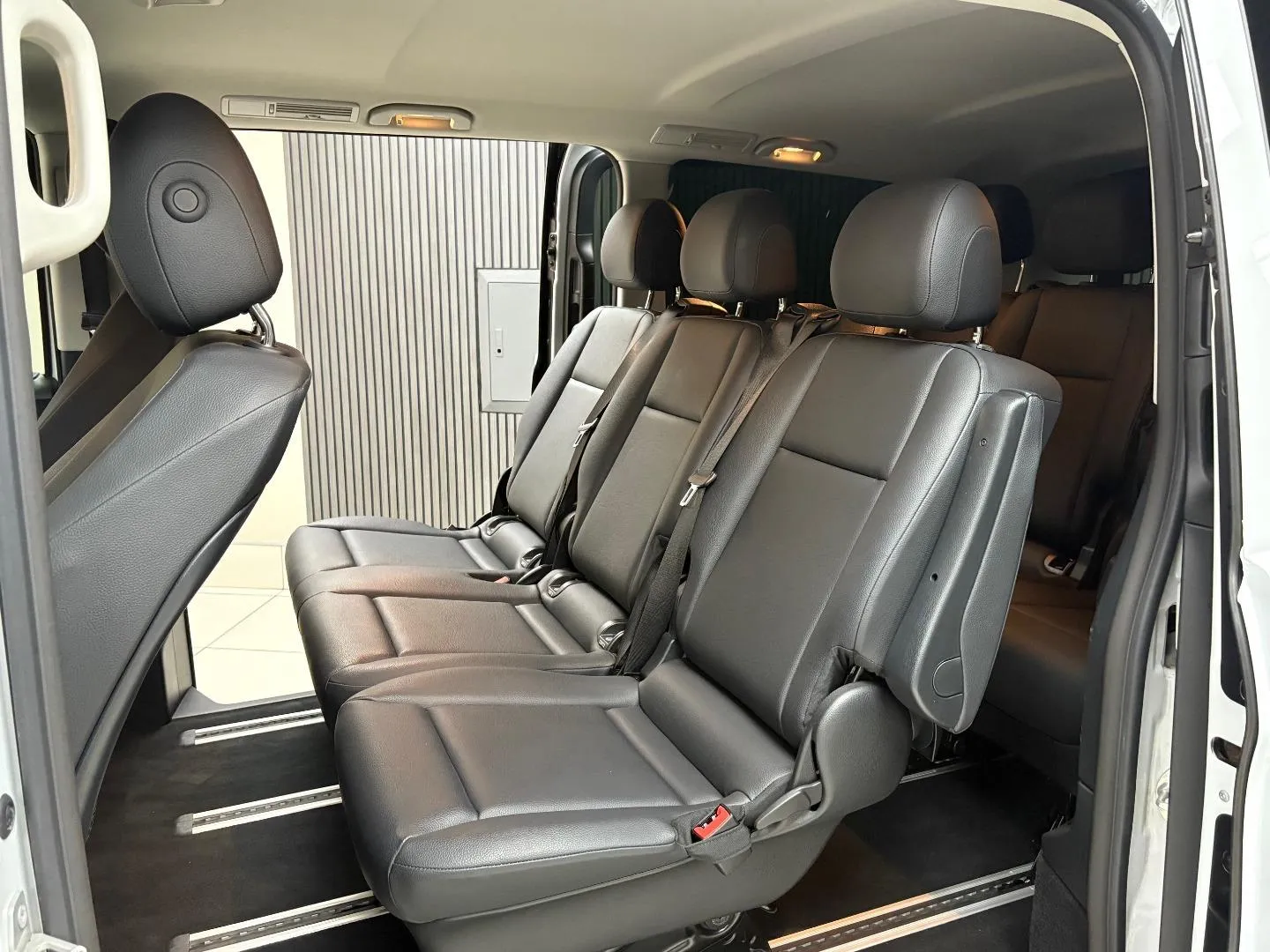 2025 Mercedes-Benz Vito 119 CDI Tourer Select, photo 13 of 16